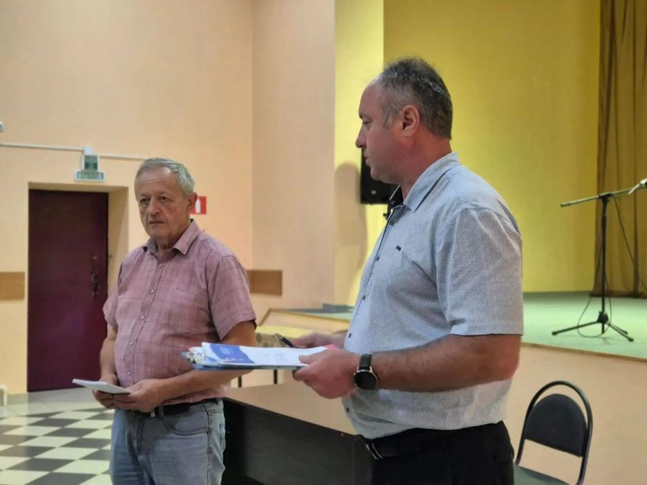 Депутат Андрей Козлов провел встречу с жителями деревни Захарино