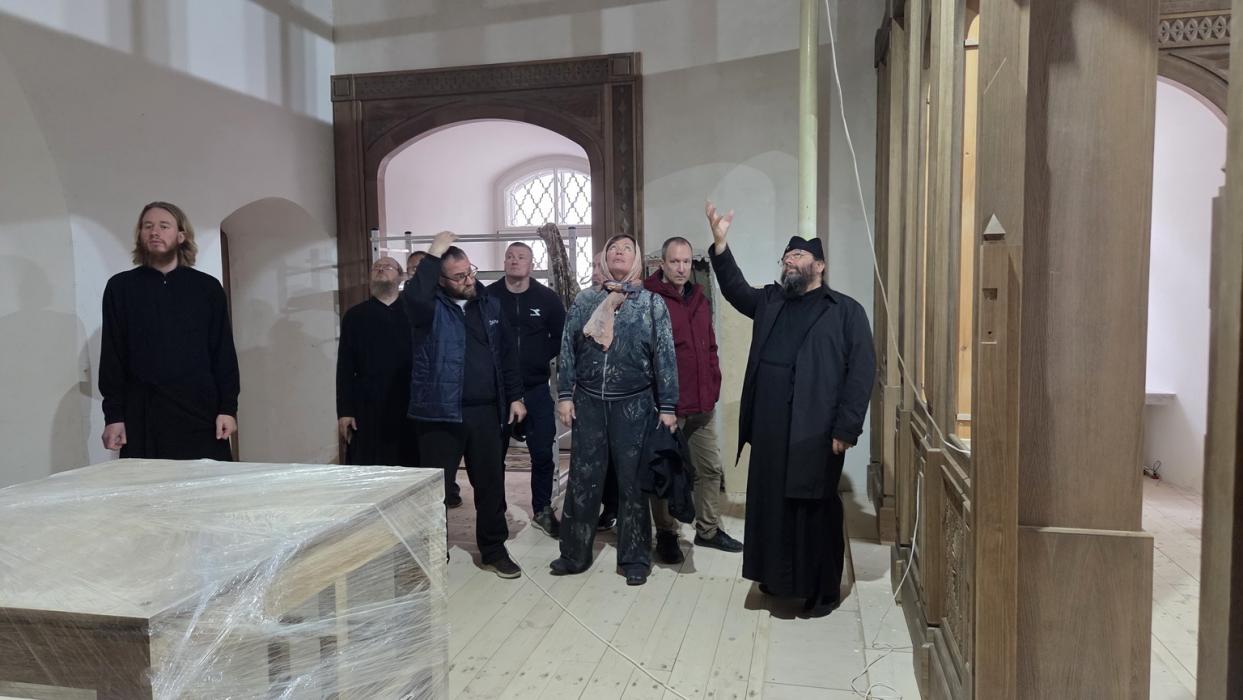 Митрополит Матфей проверил ход реставрации в Псково-Печерском монастыре