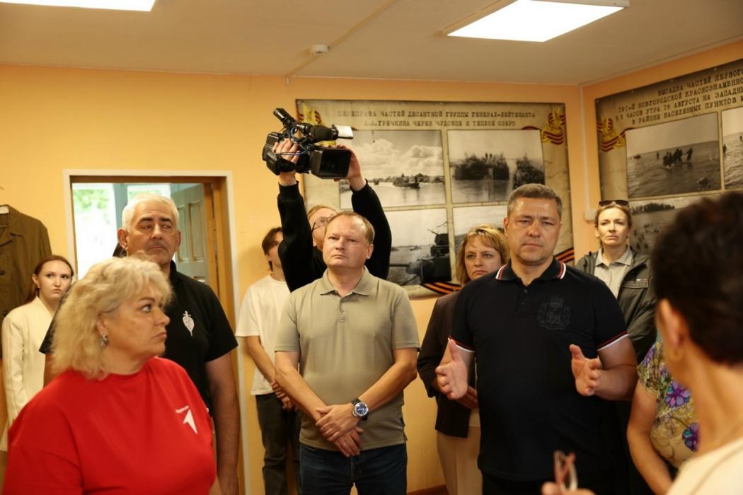 Самолвовский дом культуры посетил губернатор Михаил Ведерников