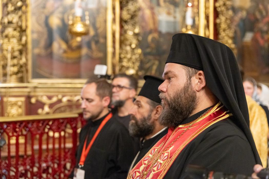 Поклониться святыне: мощи святителя Спиридона Тримифунтского в Троицком соборе в Пскове