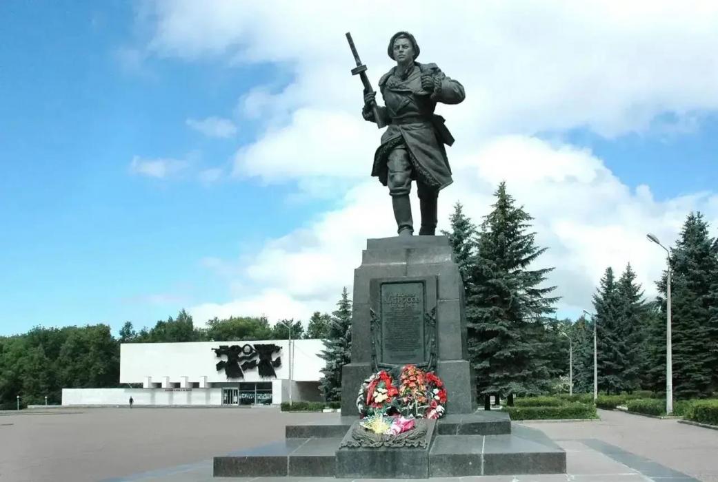 Сегодня великолучане пишут новые страницы истории – Михаил Ведерников