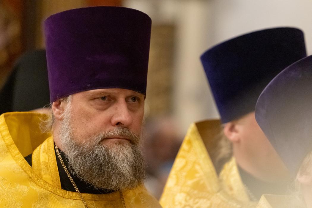 Поклониться святыне: мощи святителя Спиридона Тримифунтского в Троицком соборе в Пскове