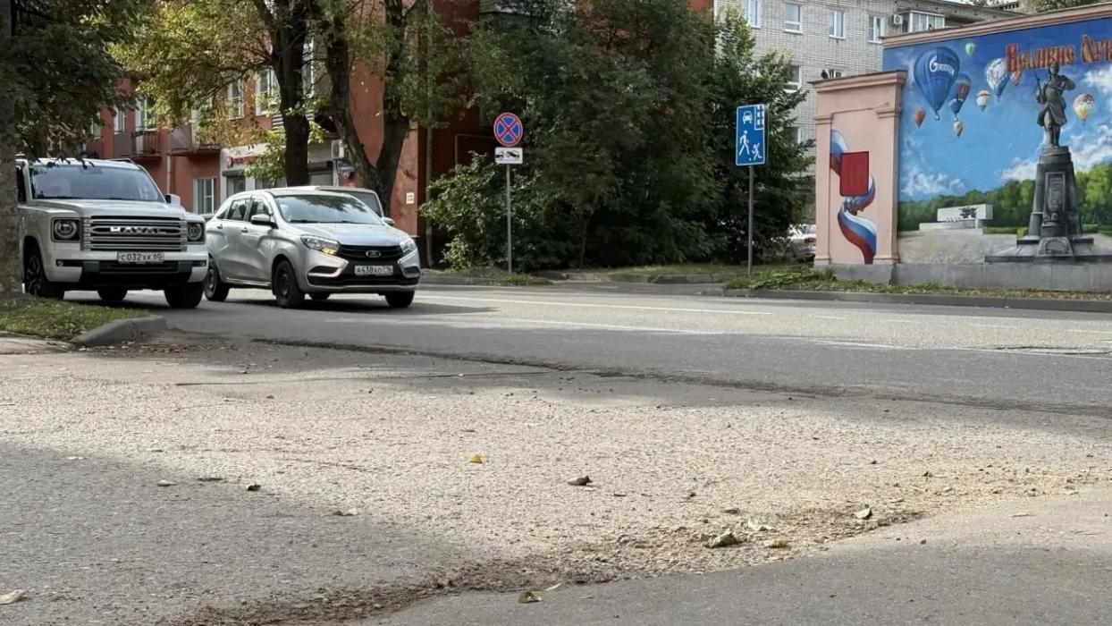 Михаил Ведерников раскритиковал власти Великих Лук за неухоженный вид города