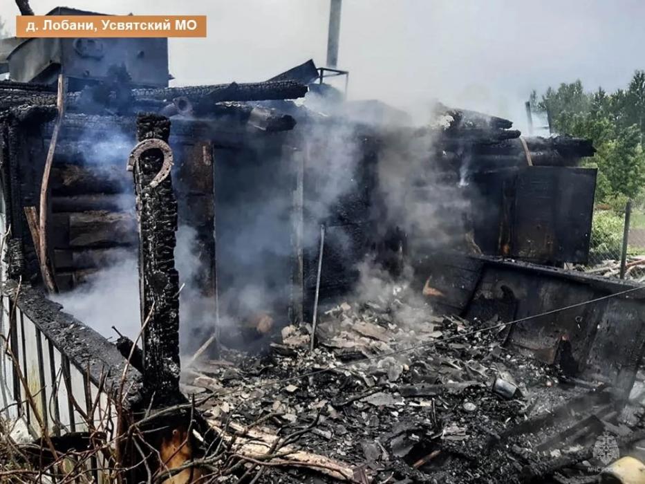 Семь пожаров произошло в Псковской области за выходные