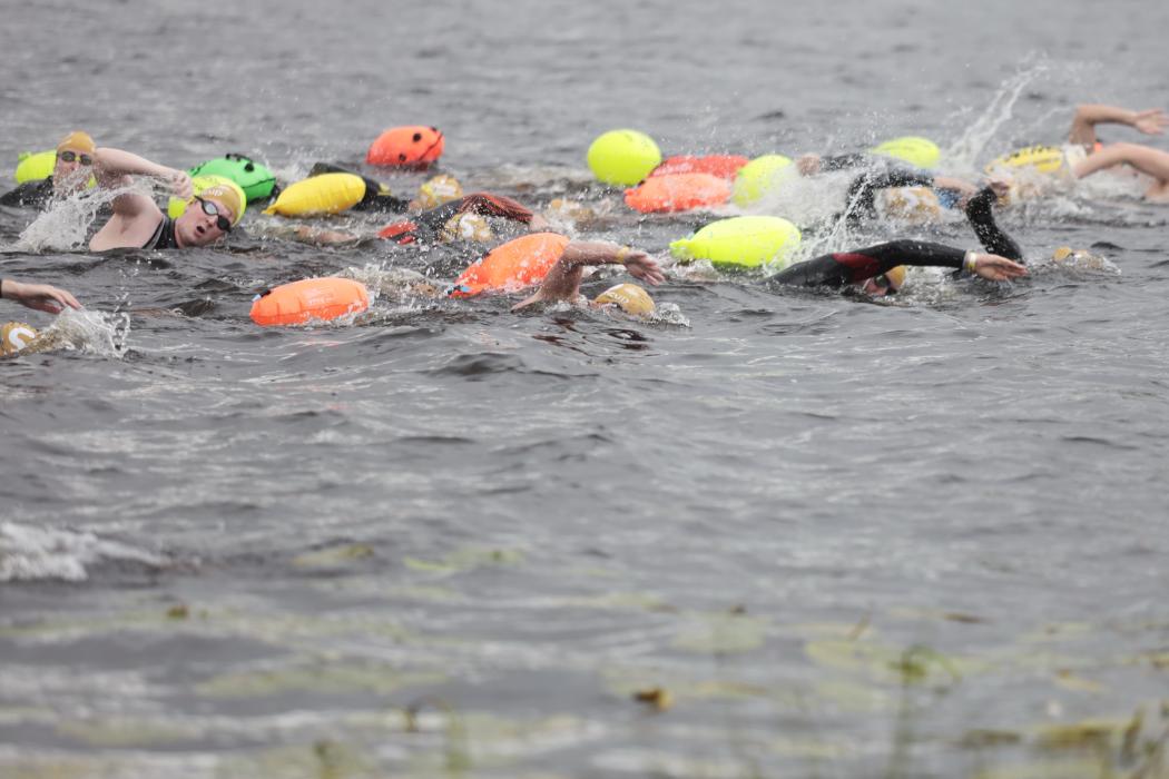 Пятый заплыв на открытой воде Swimcup состоялся в Пскове