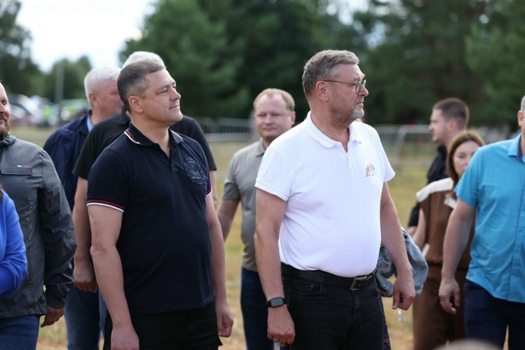 Михаил Ведерников посетил фестивали «Самолва 1242» и «Дружина первых» в Гдовском районе