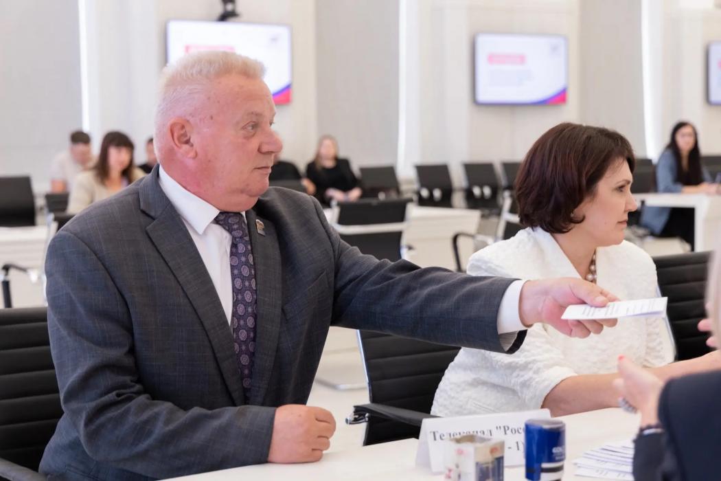 Избирательная комиссия Псковской области провела жеребьёвку