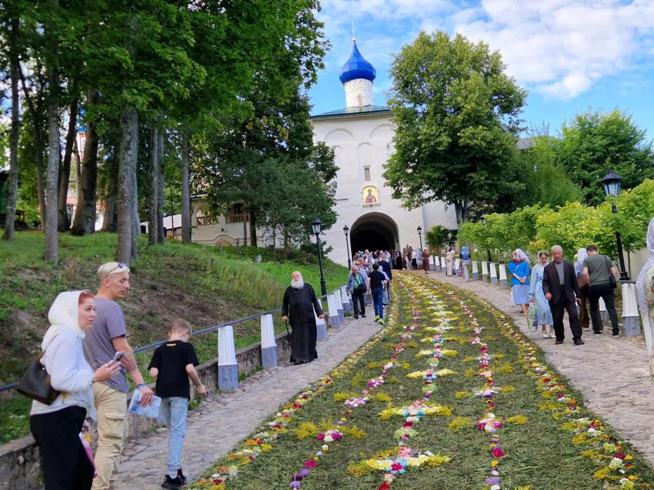 Подготовка к празднику