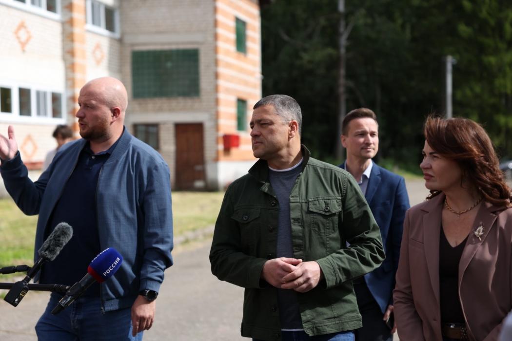 Михаил Ведерников осмотрел восстановленный детский лагерь «Нептун»
