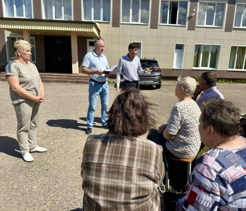  Встречи с жителями Булынино и Плаксино прошли с участием депутата Андрея Козлова