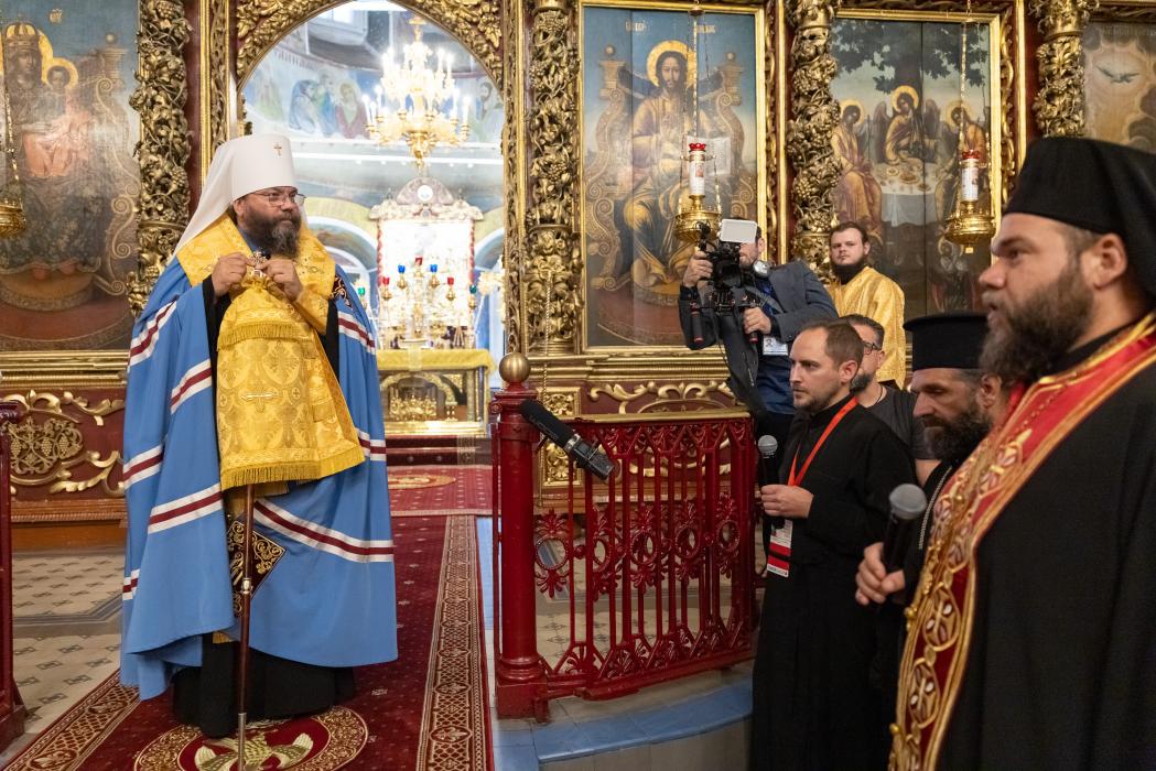 Поклониться святыне: мощи святителя Спиридона Тримифунтского в Троицком соборе в Пскове