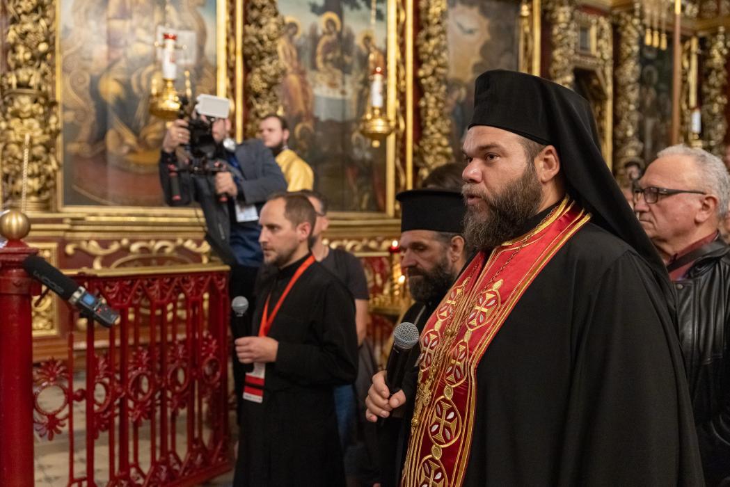 Поклониться святыне: мощи святителя Спиридона Тримифунтского в Троицком соборе в Пскове