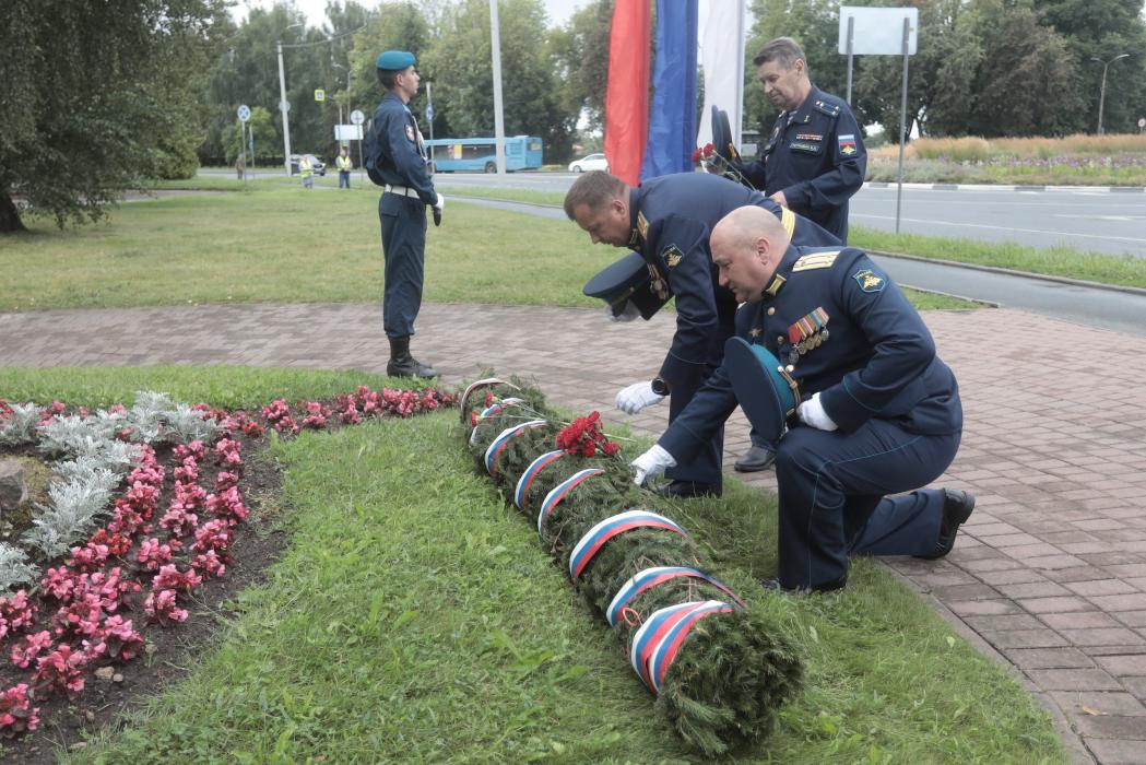 Память героев-десантников почтили в Пскове 
