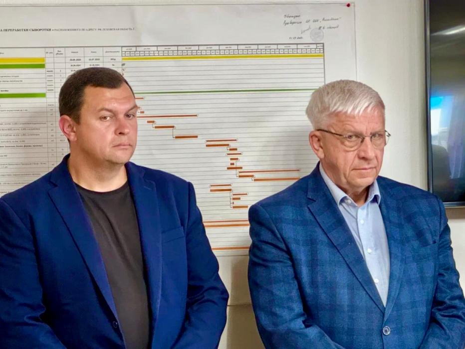 Депутат Антон Мороз принял участие во встрече с коллективом Порховского маслосырзавода