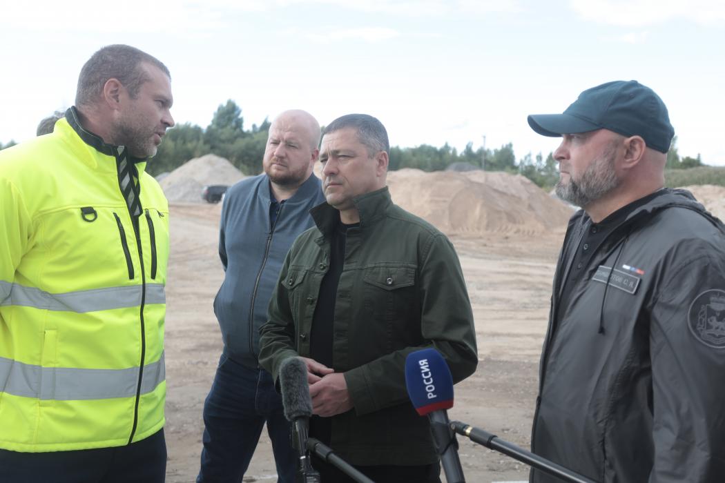 Ставка на качество дорог: новый АБЗ запустили в Псковской области