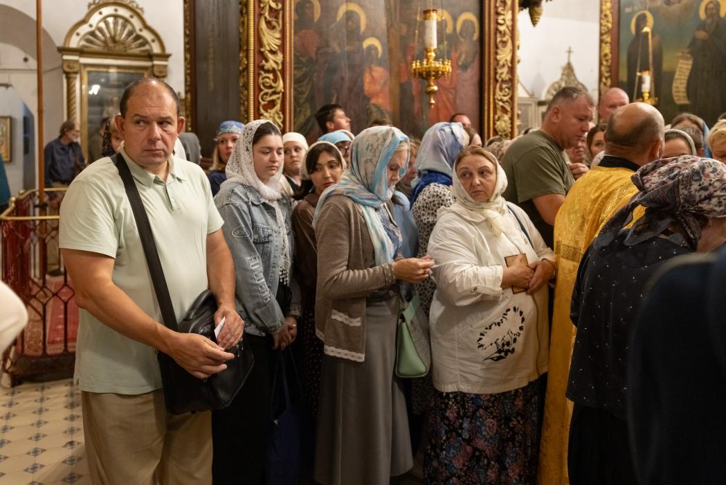 Поклониться святыне: мощи святителя Спиридона Тримифунтского в Троицком соборе в Пскове