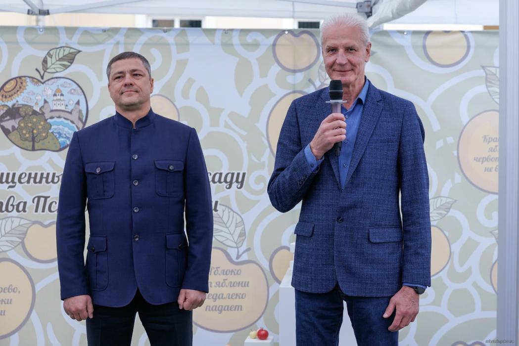 17 сентября исполняется восемь лет, как Михаил Ведерников вступил в должность губернатора Псковской области