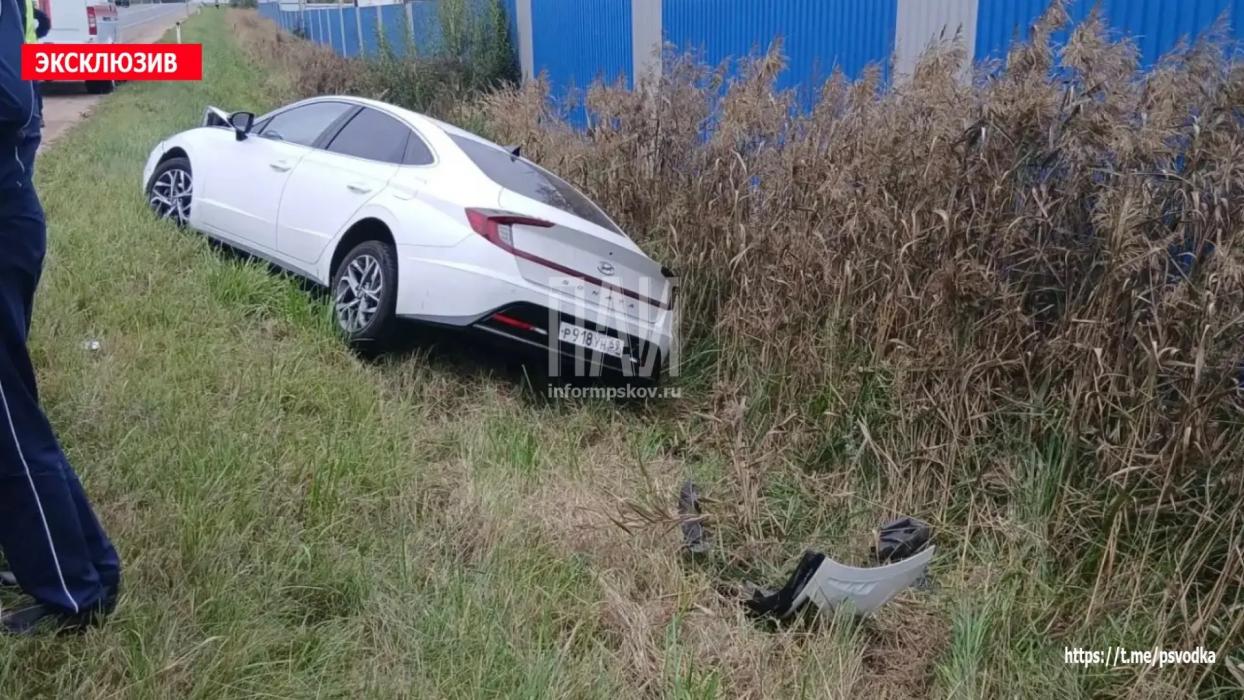 Попутное столкновение автомобилей Peugeot и Hyundai 
