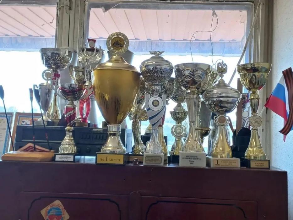 Сенатор Мельникова посетила псковскую спортшколу «Ника» 