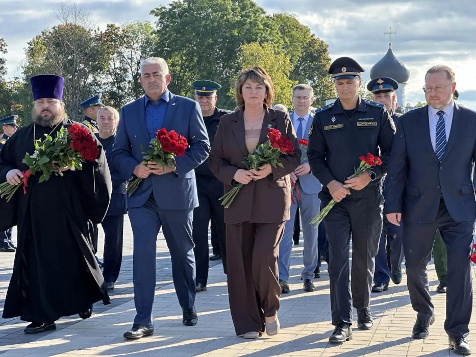 Память погибших десантников почтили в Выбутах