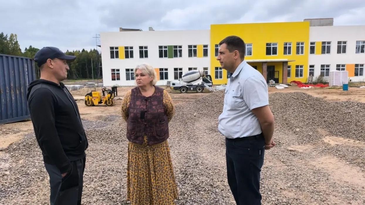 Строительство школы в Гдовском округе 