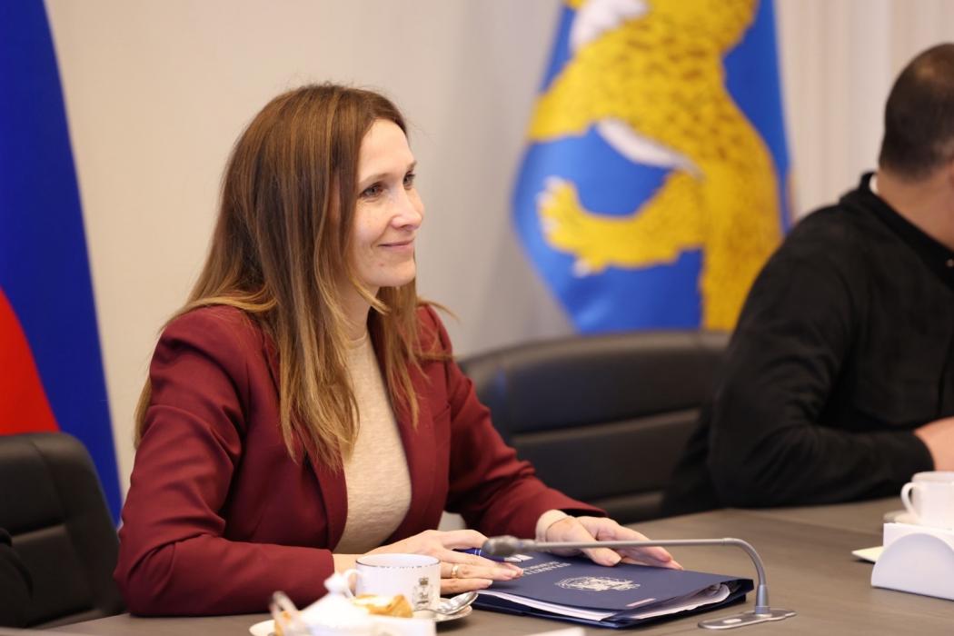 Встреча Михаила Ведерникова с участниками Международного фестиваля молодёжи