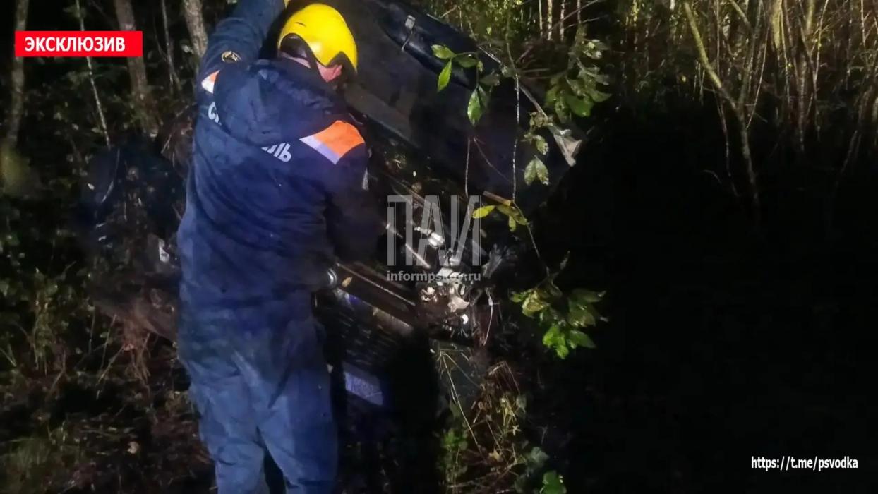Водитель пострадал при столкновении двух автомобилей в Гдовском районе