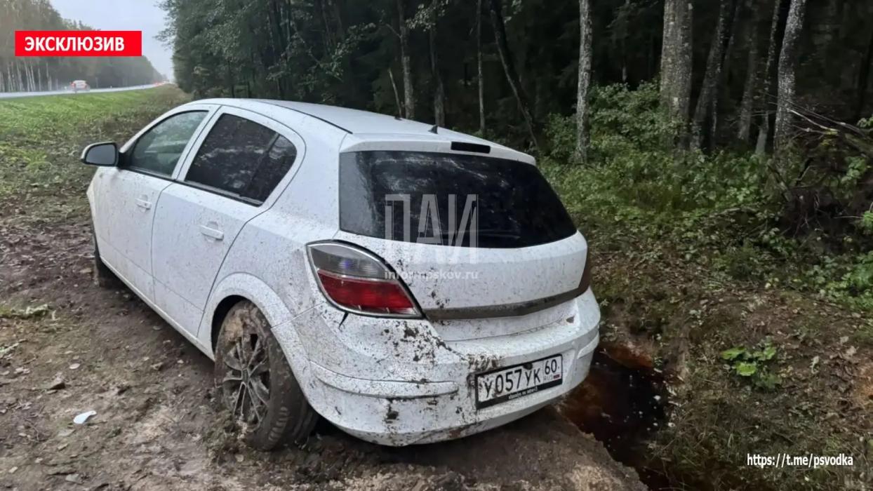 Водитель автомобиля Opel не справилась с управлением и допустила съезд в кювет