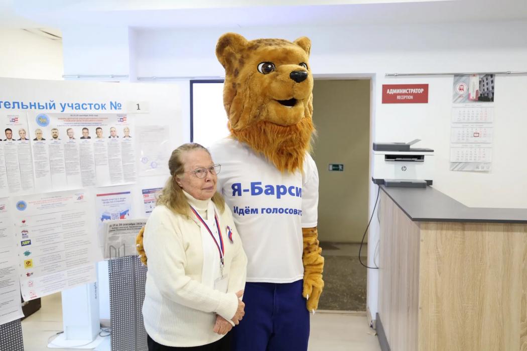 Пушистый талисман на участках
