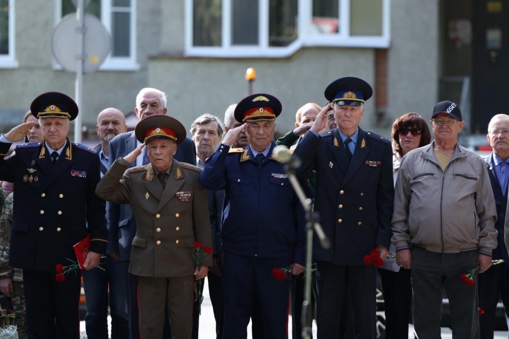 Митинг у памятника Кутузову прошёл в Пскове в годовщину Бородинского сражения