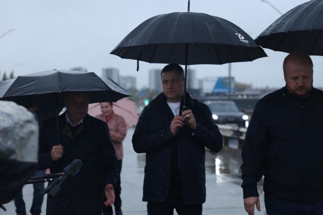 Работы на мосту Александра Невского в Пскове 