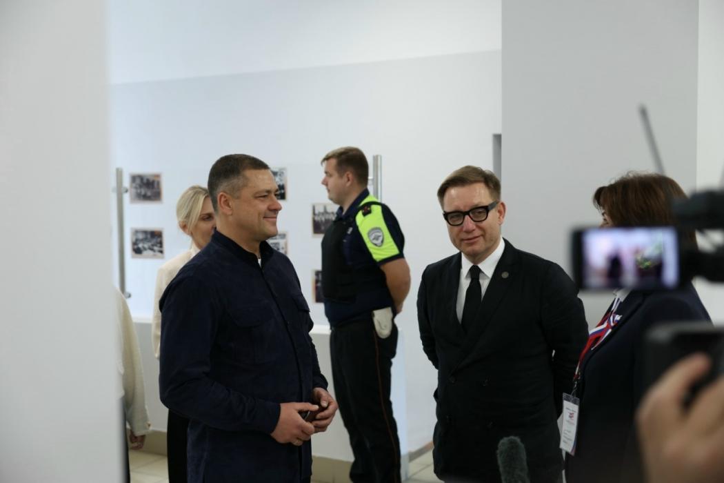 Губернатор Михаил Ведерников проголосовал на выборах