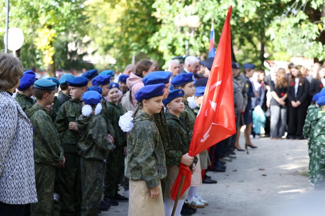 Митинг у памятника Кутузову прошёл в Пскове в годовщину Бородинского сражения