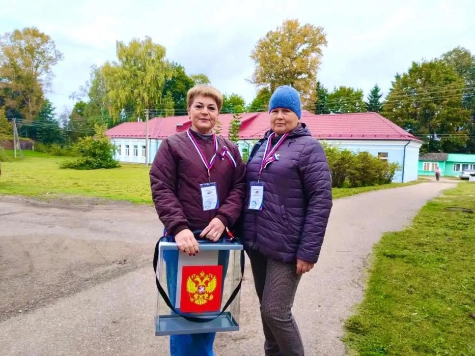 Жители Псковской области активно голосуют на выборах - избирком
