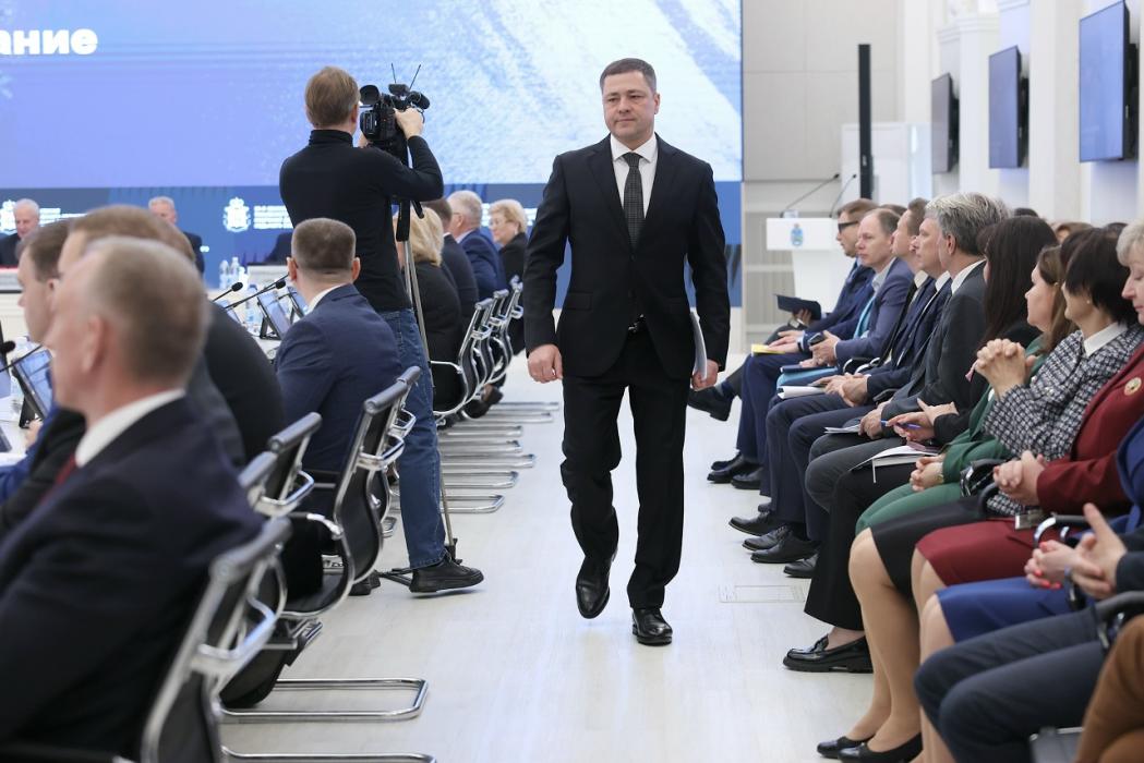 17 сентября исполняется восемь лет, как Михаил Ведерников вступил в должность губернатора Псковской области