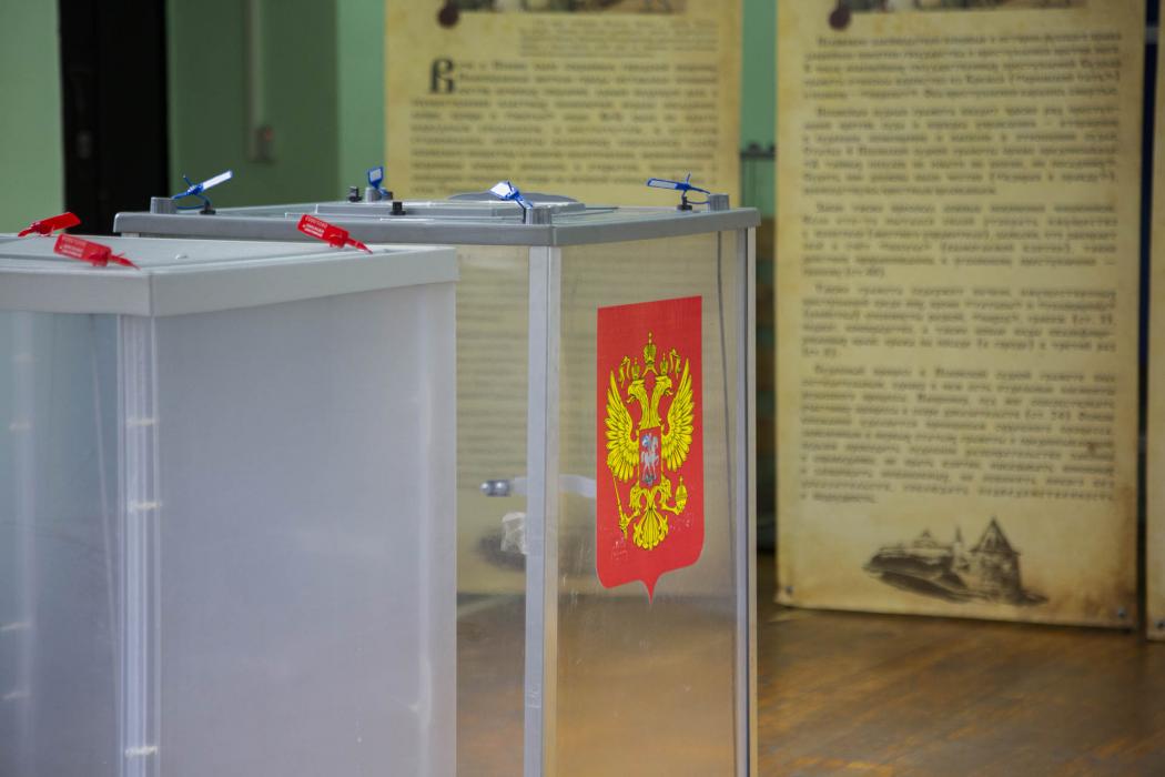 Избирательный участок в стиле Псковского веча