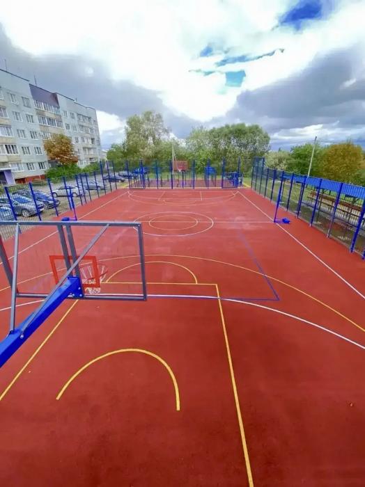 В Переслегино завершили монтаж «умной» спортивной площадки