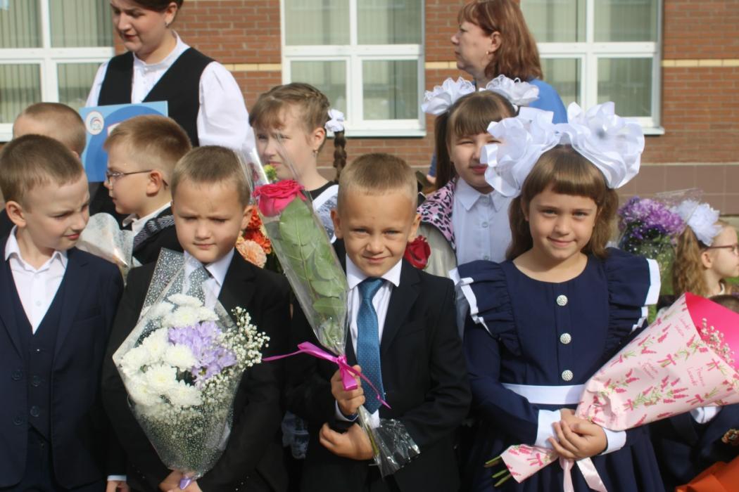 Торжественные мероприятия в городе Дно 
