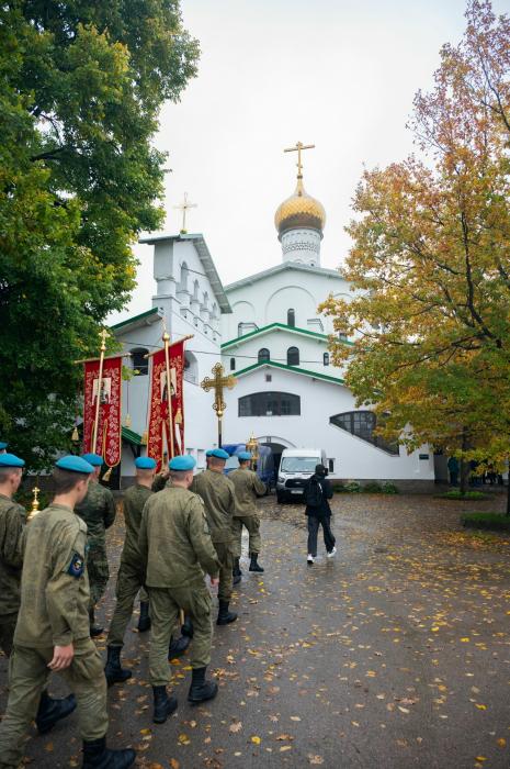 Состоялся традиционный крестный ход вокруг Пскова