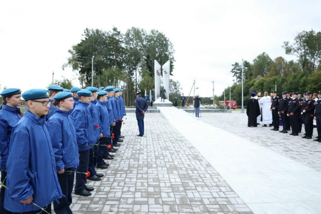 В Псковской области отмечают региональную памятную дату – День памяти псковичей, погибших при защите Отечества
