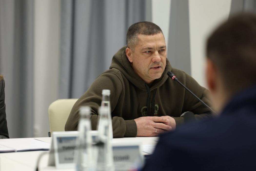 Встреча Михаила Ведерникова с представителями Псковской региональной общественной организации ветеранов СВО 