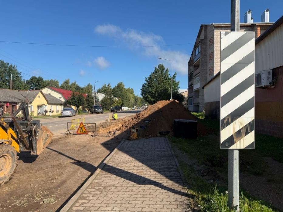 Более двух тысяч метров сетей водоотведения проложили в Пушкинских Горах