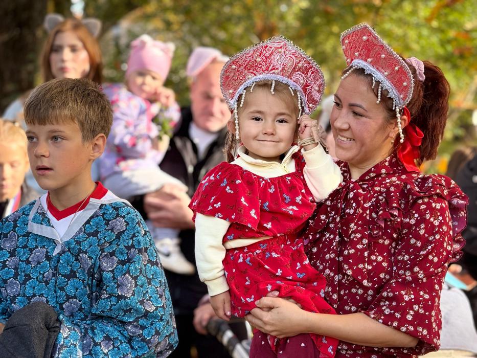«Семейный километр» в Гдове собрал 11 команд в рамках пробега «Роща Памяти»