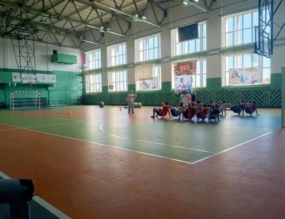 Областной семинар по футболу прошёл в Великих Луках 