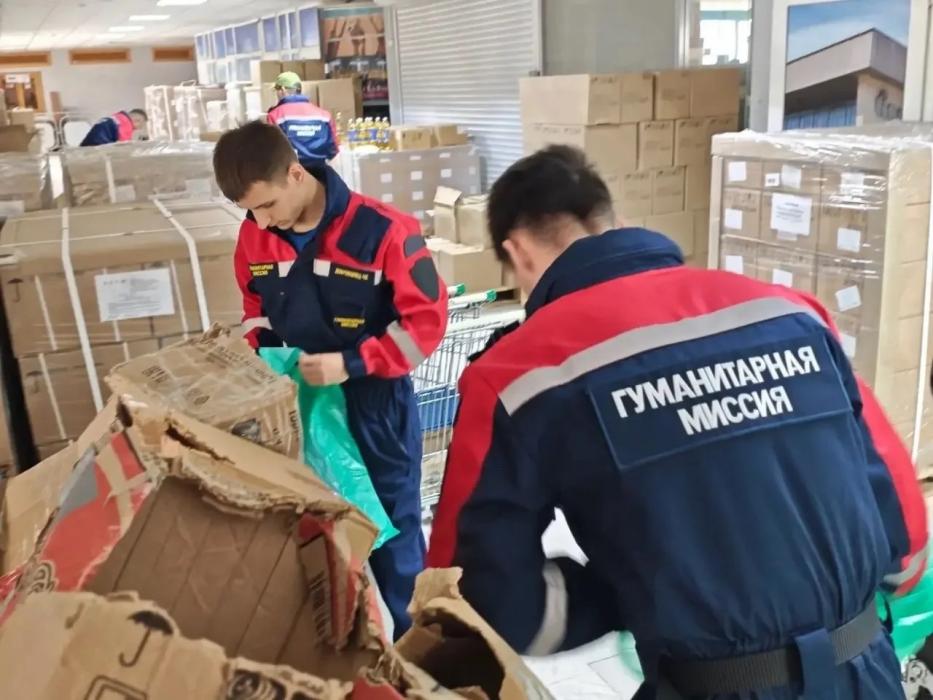 Псковские студенты-спасатели помогают восстанавливать Белгород после обстрелов