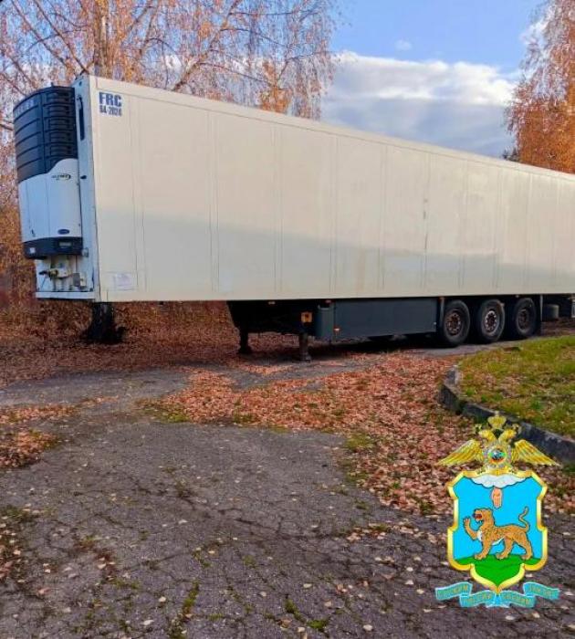 Сотрудники полиции раскрыли серию краж прицепов‑рефрижераторов 