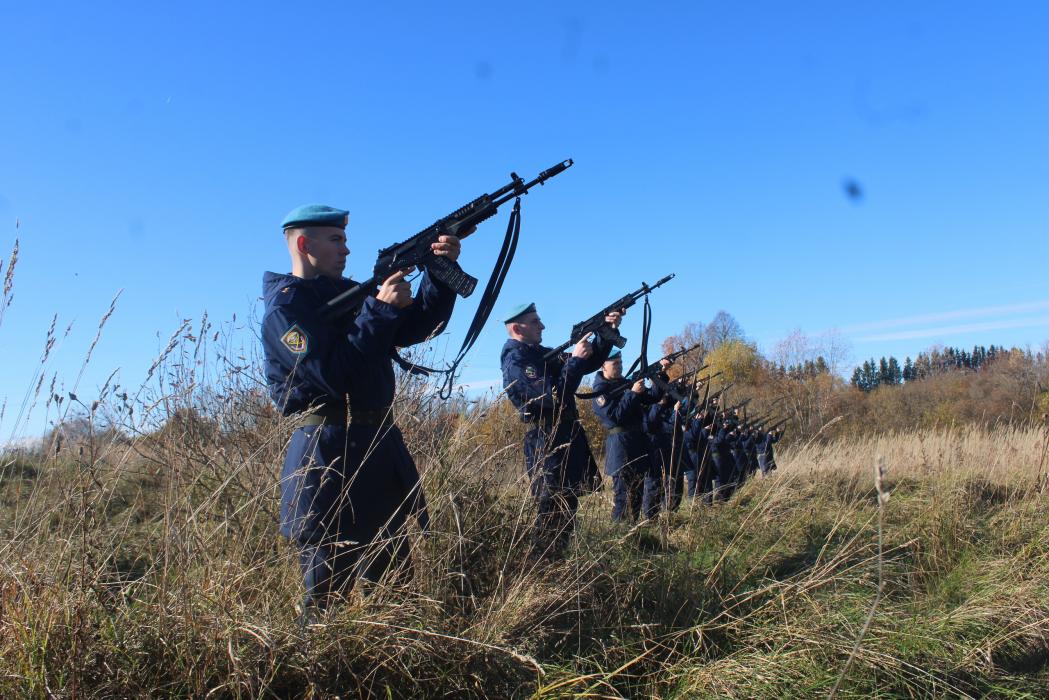 В Дно перезахоронили останки 346 воинов и мирных жителей