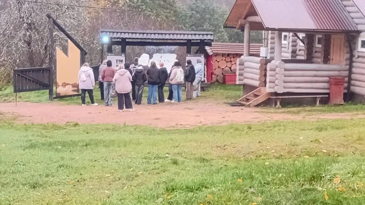 Великолучане посетили «Школу партизанского мастерства» в Себежском районе