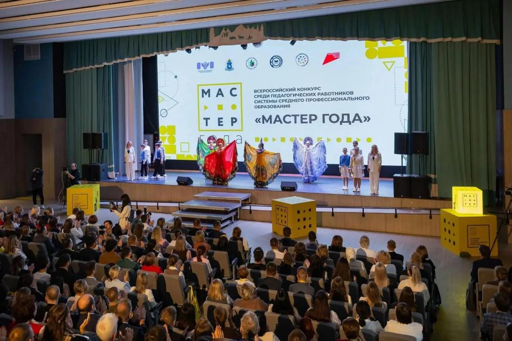 Делегация Псковской области приняла участие в финале конкурса «Мастер года» в Новом Уренгое