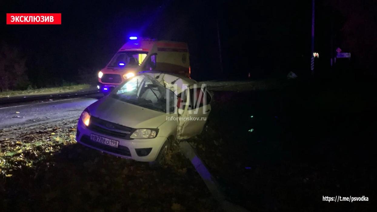 В Логозовичах пьяный водитель врезался в мачту освещения